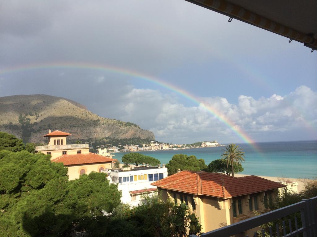 Mondello Luxury Apartment On The Beach Luaran gambar