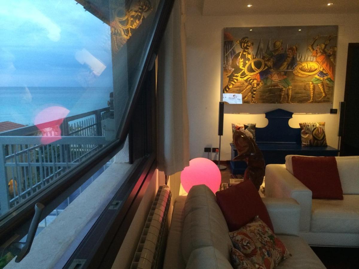 Mondello Luxury Apartment On The Beach Luaran gambar